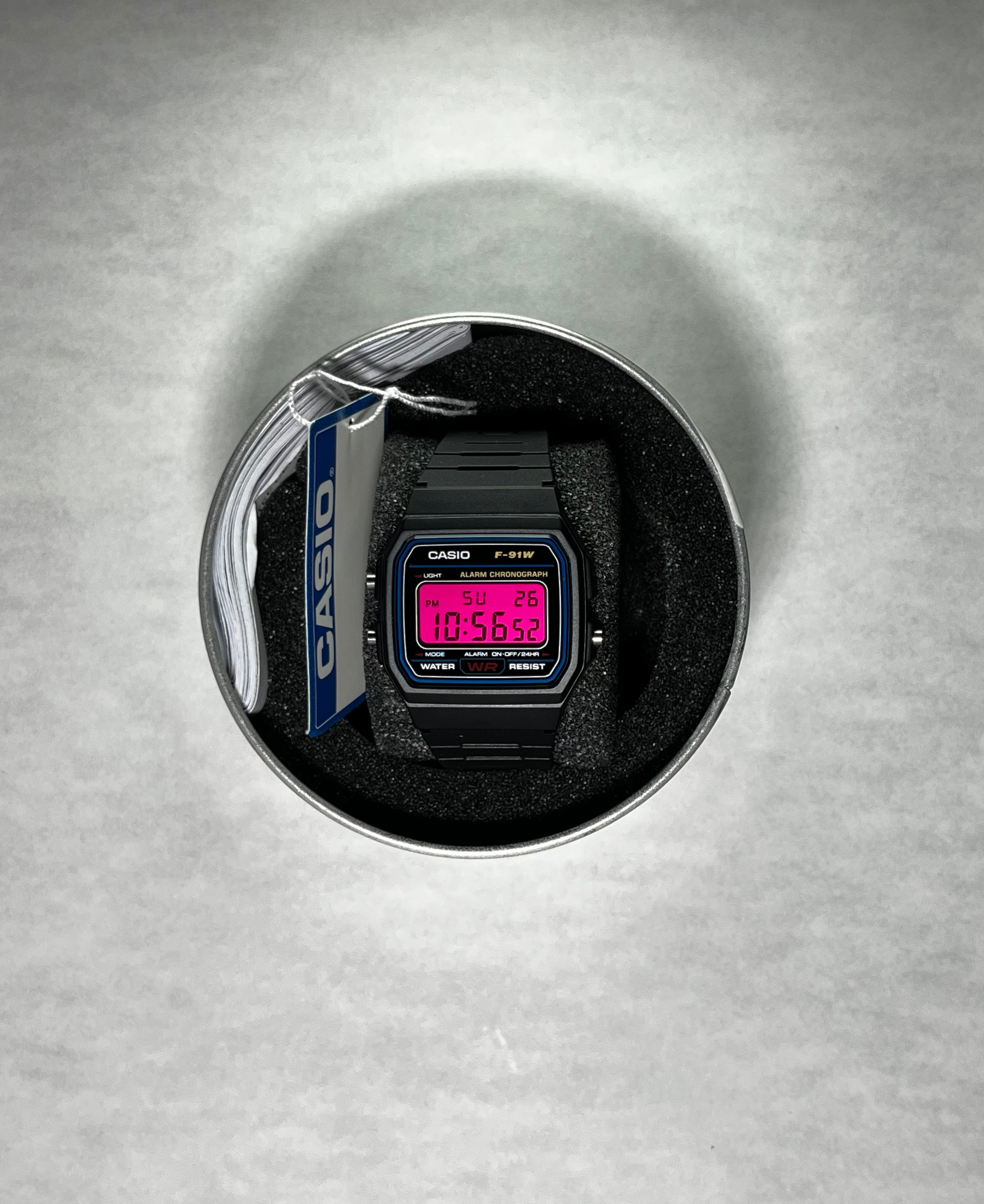 Casio F-91W Rosa Ultra — Reloj Casio modificado
