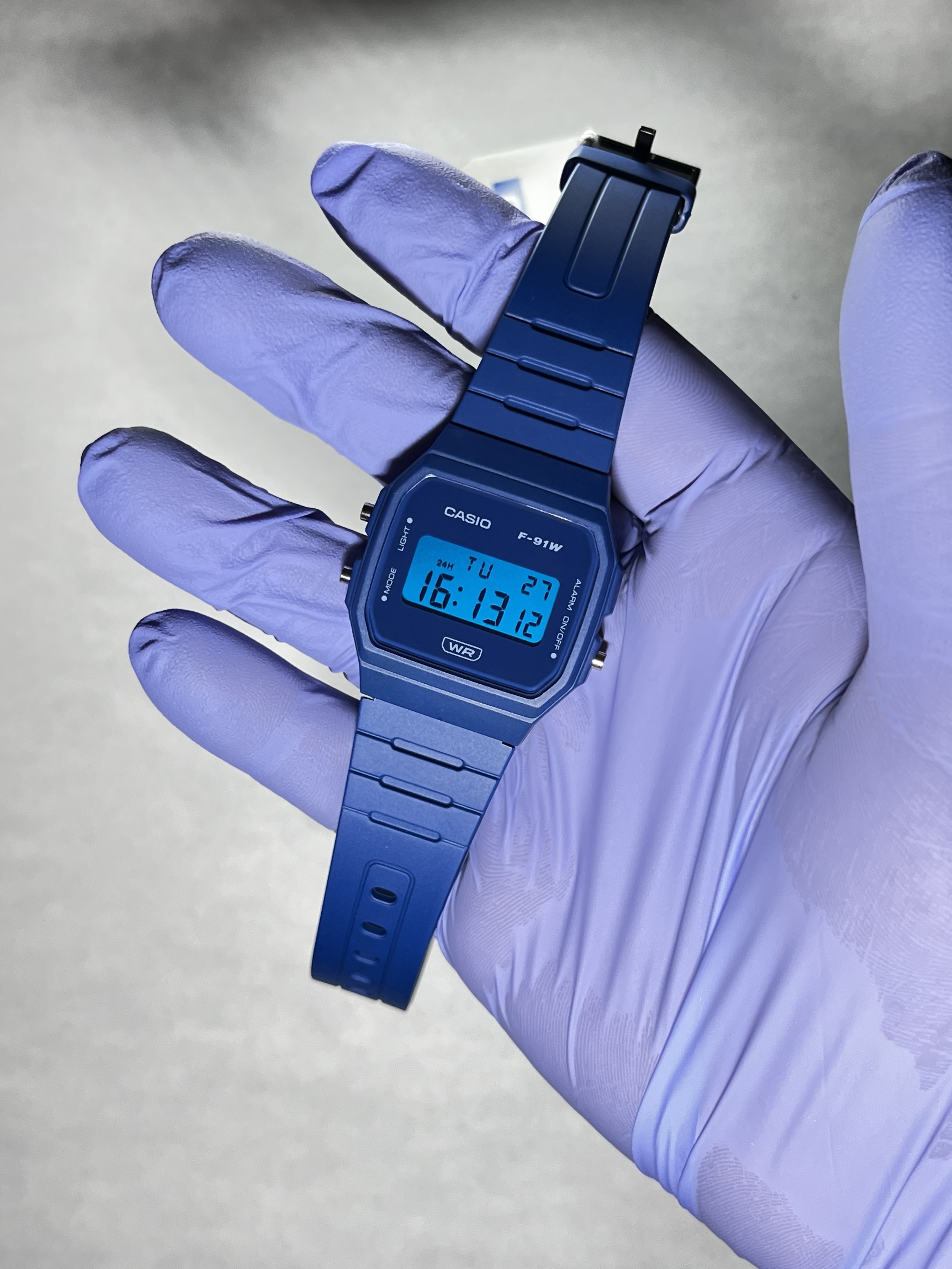 F-91WB Azul — Vista 2