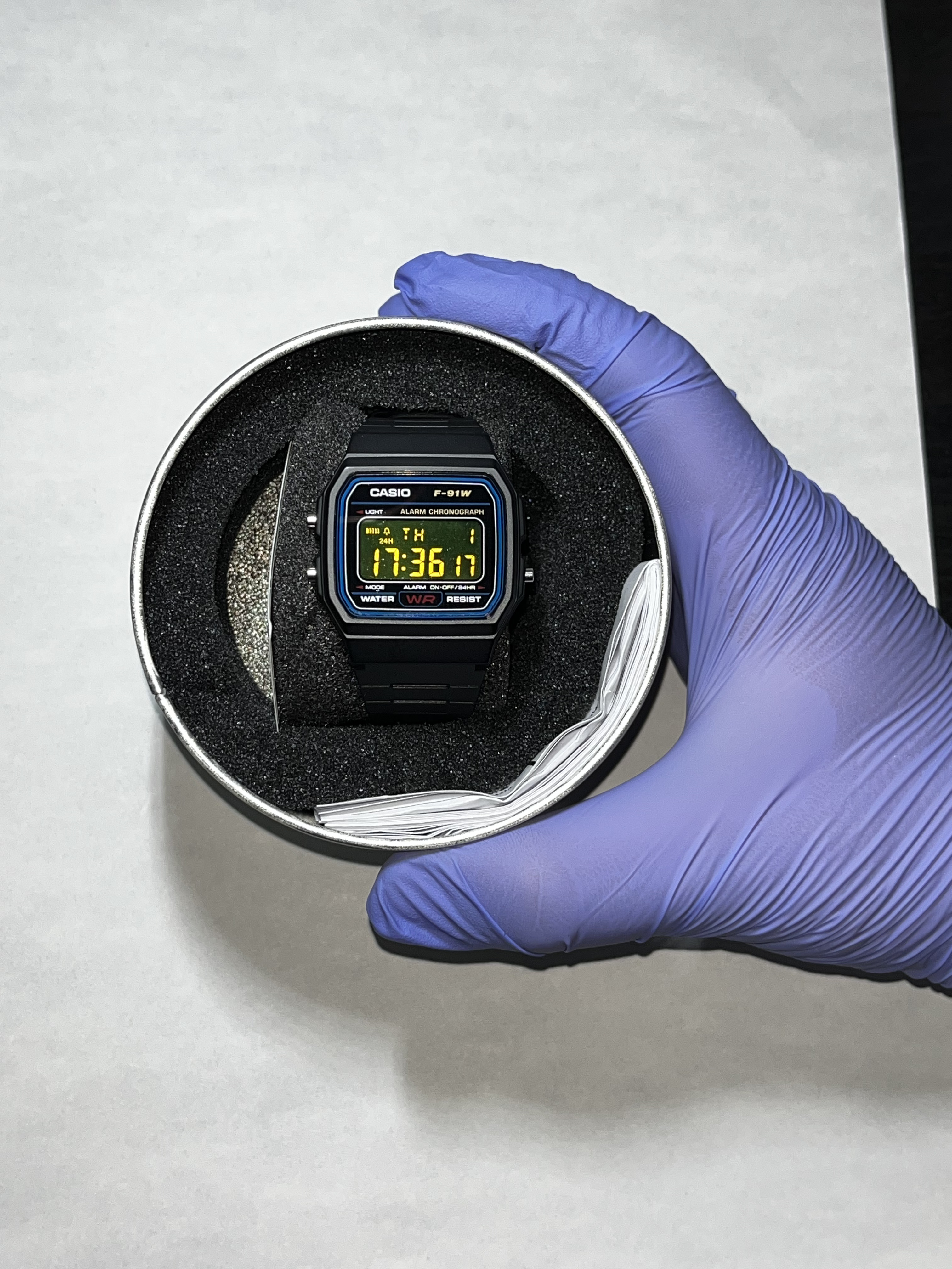 F-91W Blackout + Filtro Amarillo — Vista 1