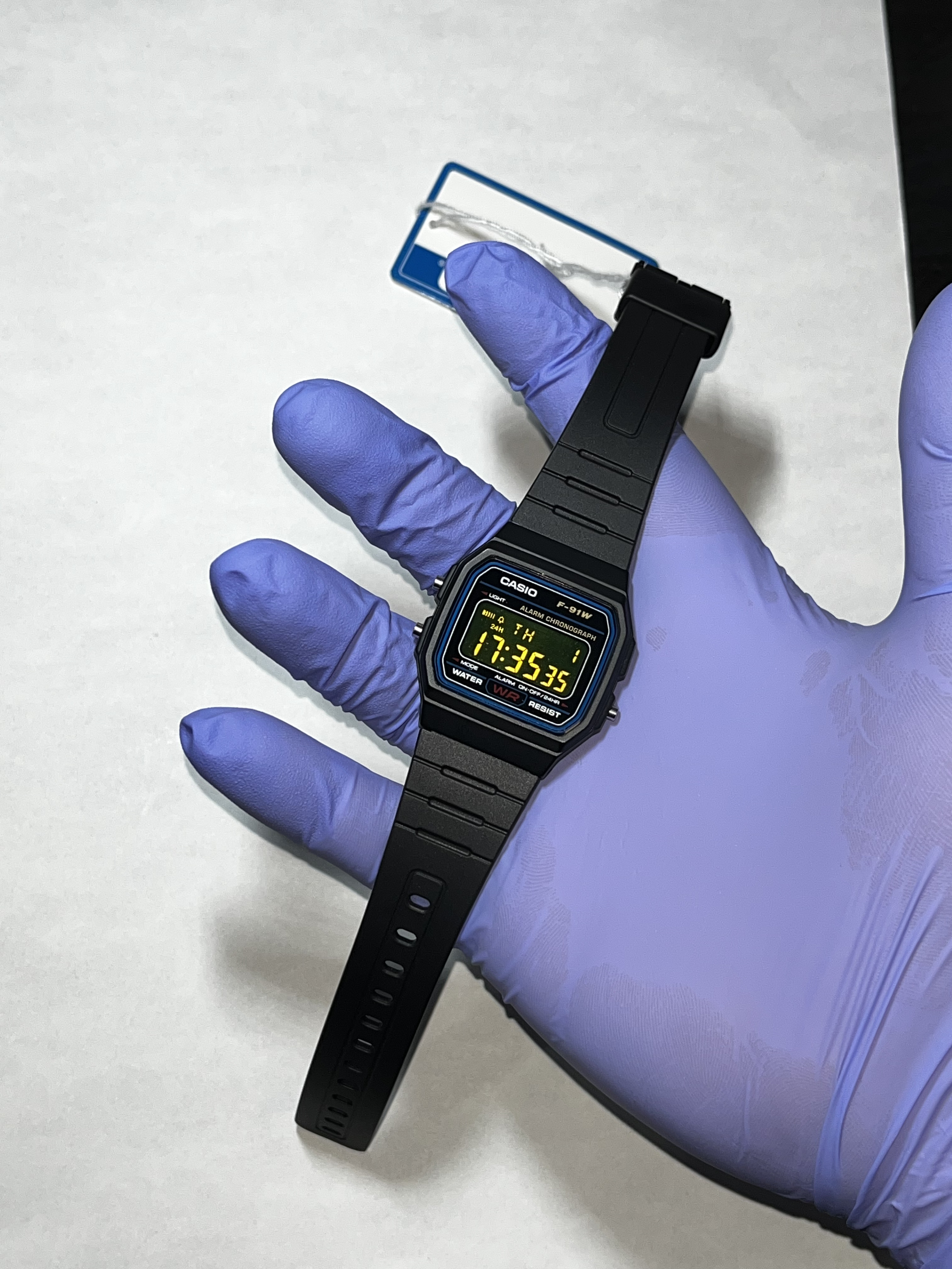 Casio F-91W Blackout + Filtro Amarillo — Reloj Casio modificado